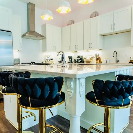 In - Rooftop Decks And Downtown Views Holiday home Nashville