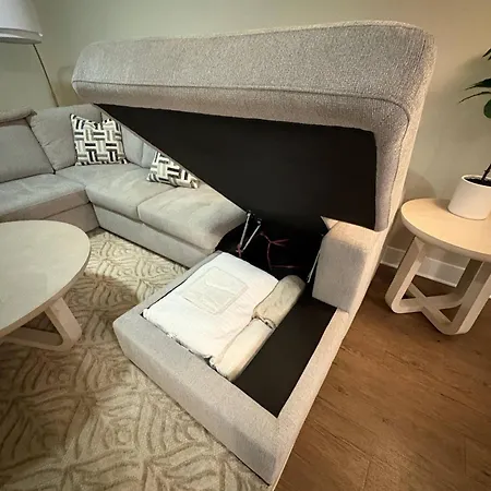 The Nash Luxe, Pool, Gym, Nightlife! Apartment *
