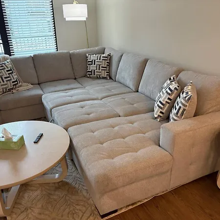 The Nash Luxe, Pool, Gym, Nightlife! Apartment Nashville