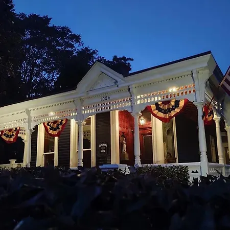 Holiday home Market Street House By Local Nashville