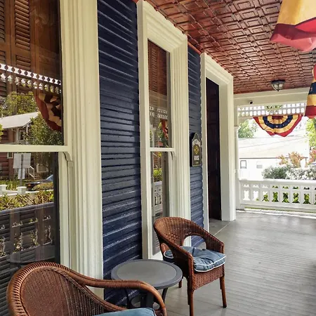 Market Street House By Local Holiday home *