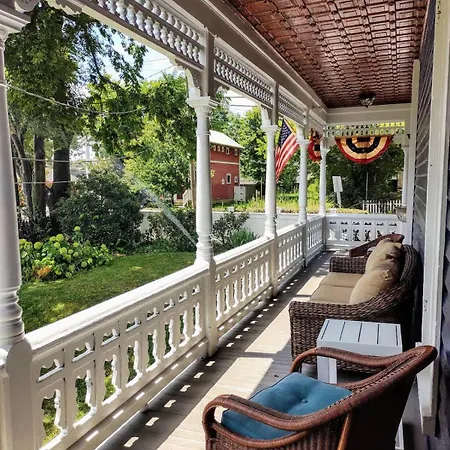 Market Street House By Local Holiday home *