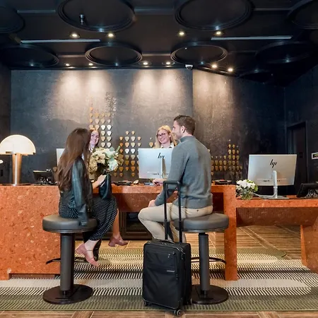 Motto By Hilton Downtown Hotel 4*