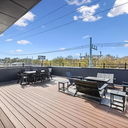 Whiskey Bent In East Nash, 13 Min To Broadway, Great For Groups! Free Parking, Gym, Rooftop Nashville
