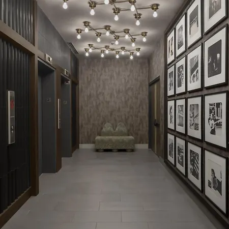 Hotel Motto By Hilton Downtown 4*