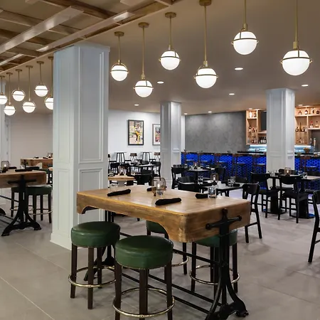 Delta By Marriott Airport 3*