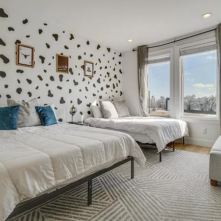 Pet-friendly Townhome W/ Rooftop Deck! * Nashville