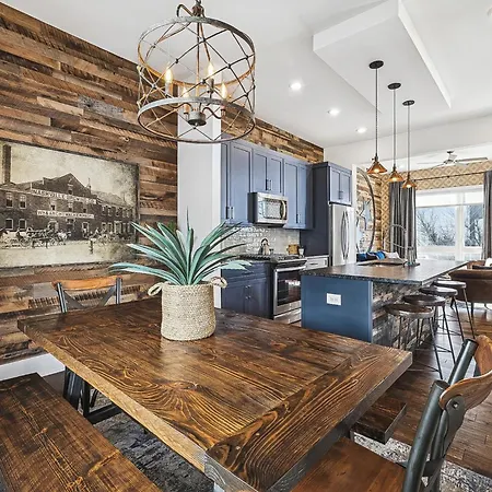 Holiday home Honkytonk Vibe In East - Close To Broadway Nashville