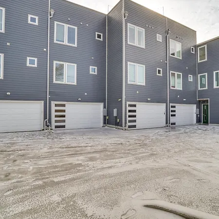Pet-friendly Townhome W/ Rooftop Deck! Nashville