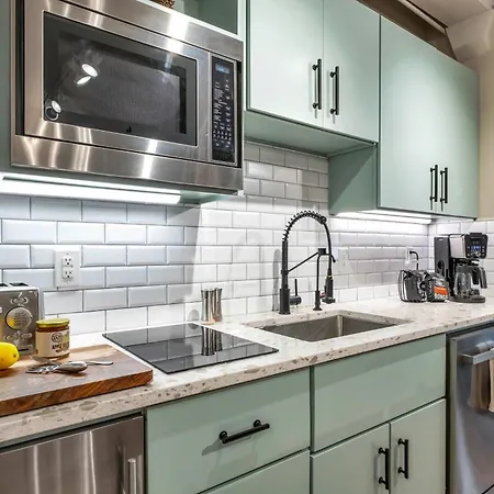 Honky Tonk 6 Bedroom By Maddox Apartment *