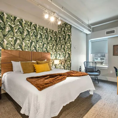 Honky Tonk 6 Bedroom By Maddox *