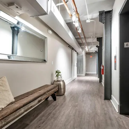 Apartment Honky Tonk 6 Bedroom By Maddox *