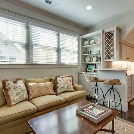 Walk-Friendly Germantown Guest House Apts Apartment Nashville