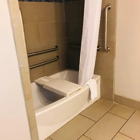 Country & By Radisson, Airport East, Tn 4* Nashville