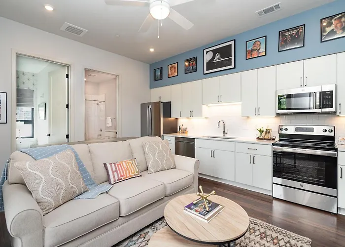 Harmony Outpost-Pool & Gym-4 Mins To Broadway