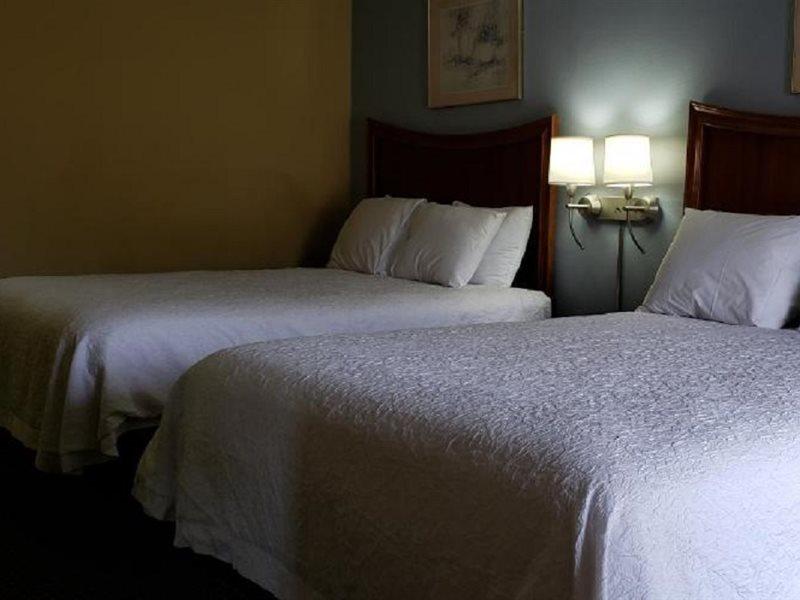 Motel Vista And Airport East 2*