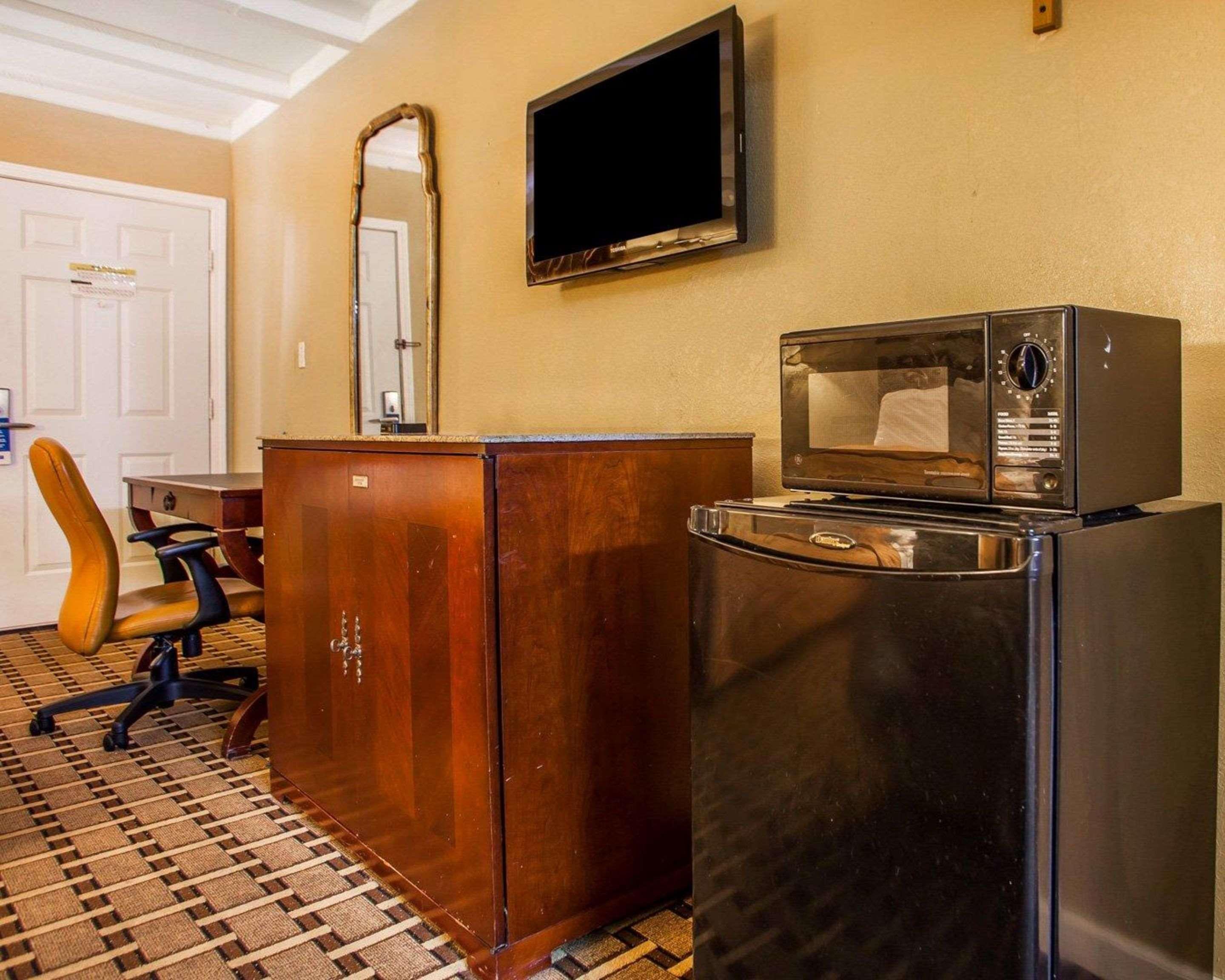 Rodeway Airport Nashville