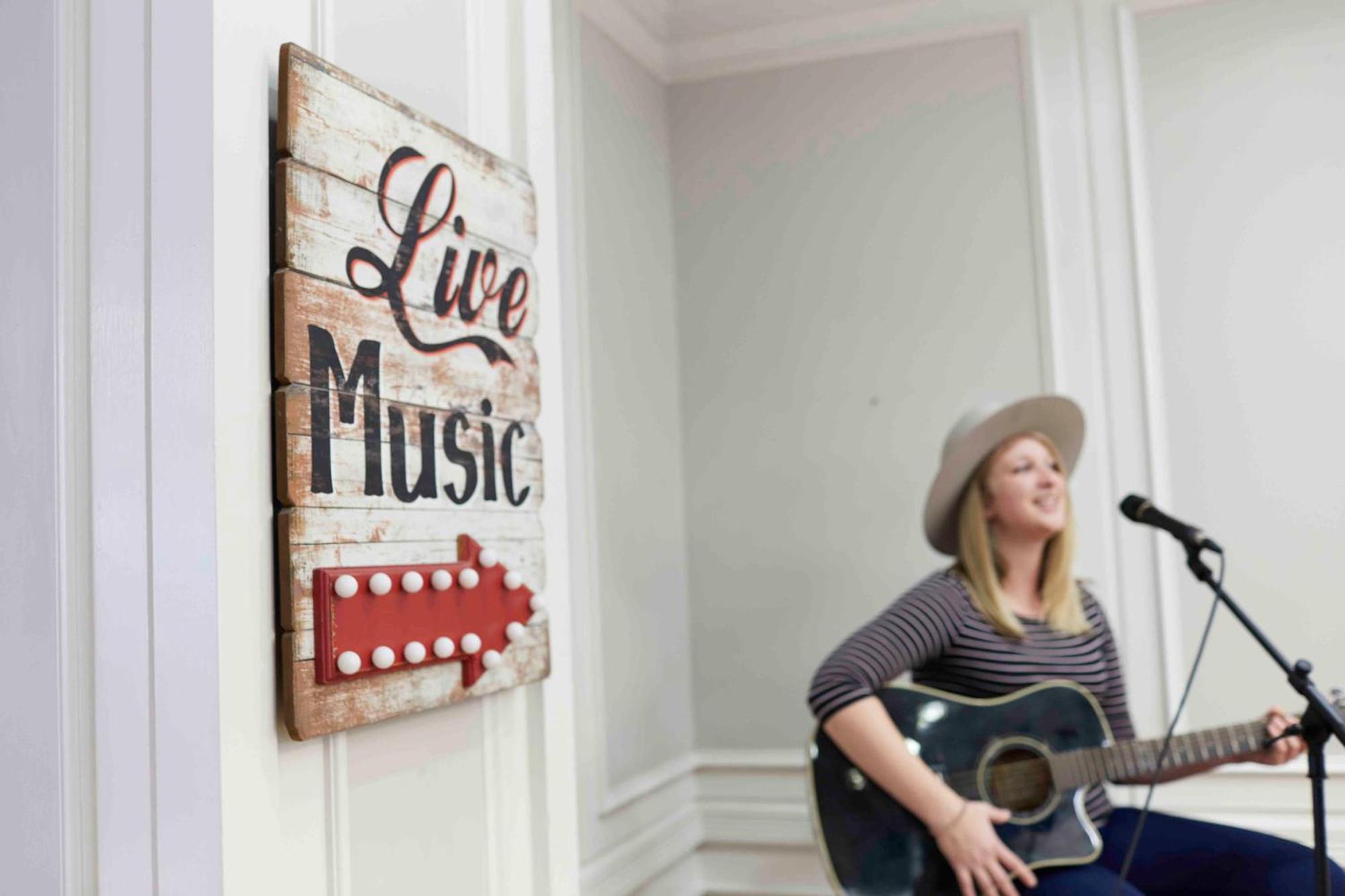 Express Nashville-downtown - Broadway By Ihg Hotel 3*