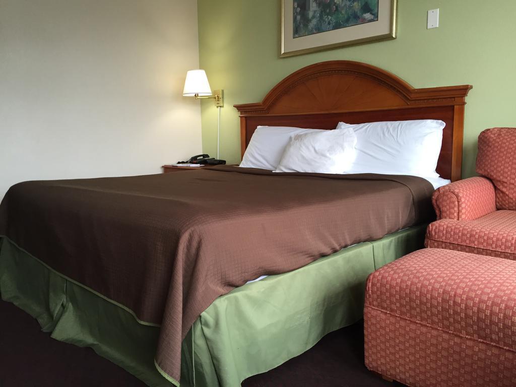 Hotel Americas Value Inn-nashville/airport South 2*