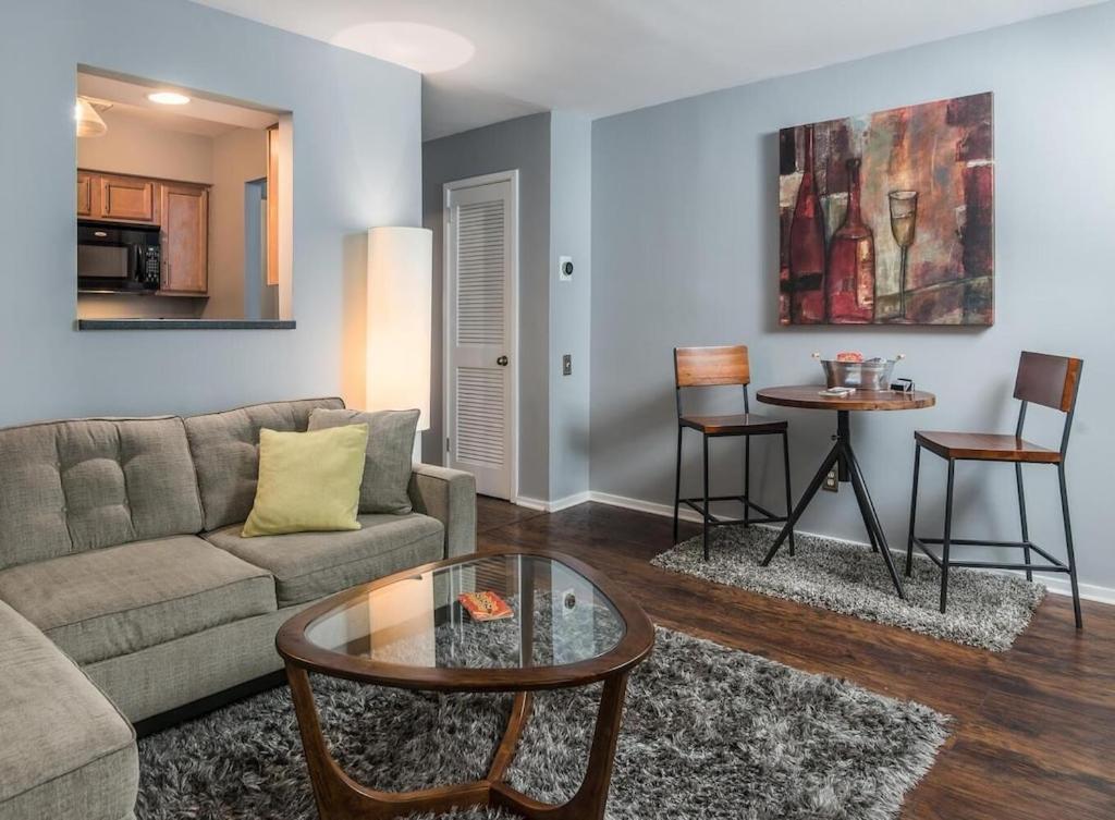 Captain's Quarters Riverfront #3 Nashville