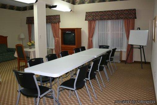 Country & By Radisson, Airport East, Tn Hotel