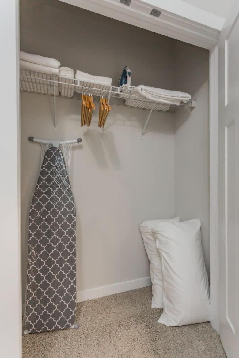 Cozysuites Musicrow Alluring 1br W Free Parking 43 Apartment *