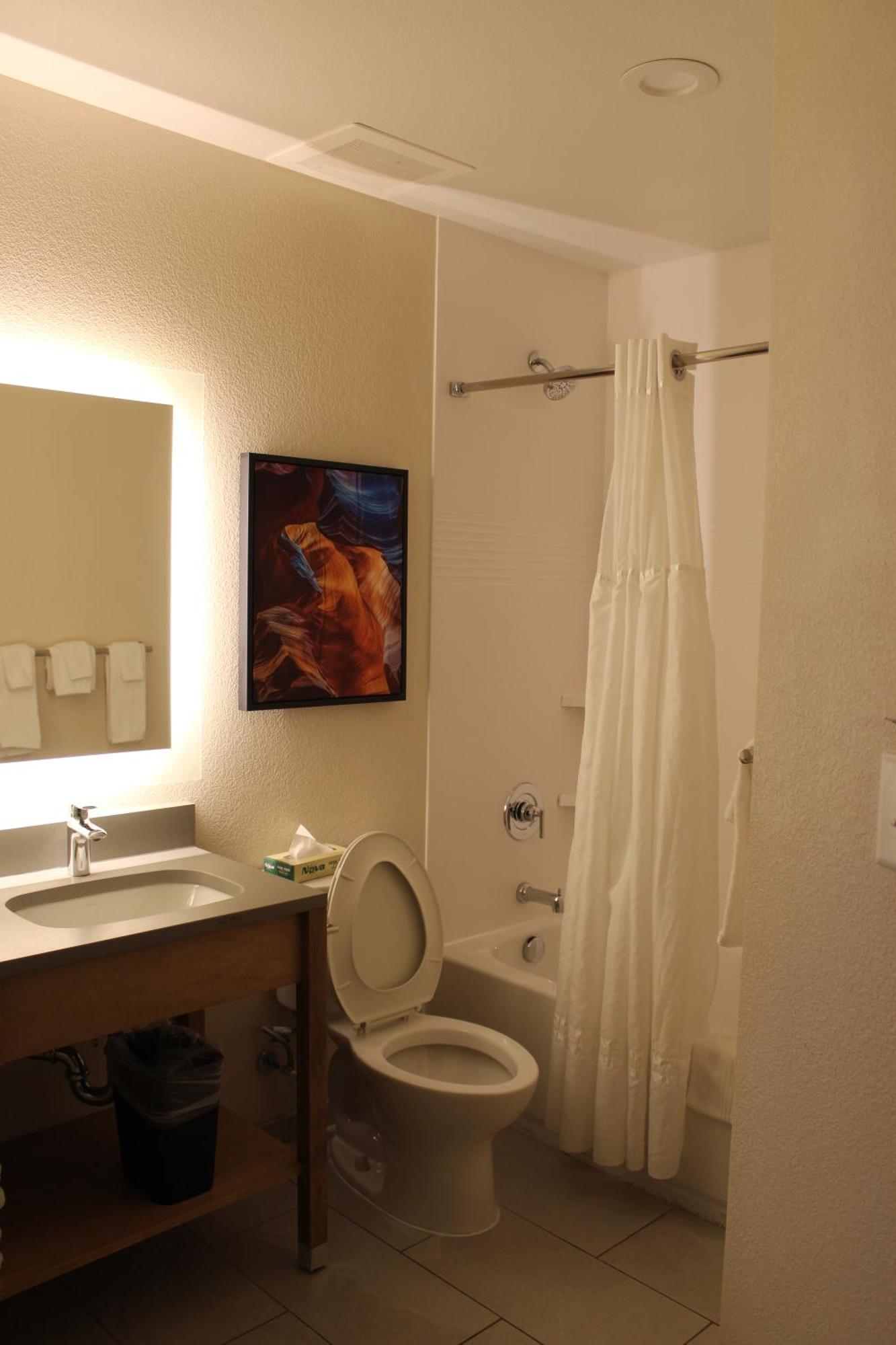 Hotel Candlewood - South By Ihg 3*