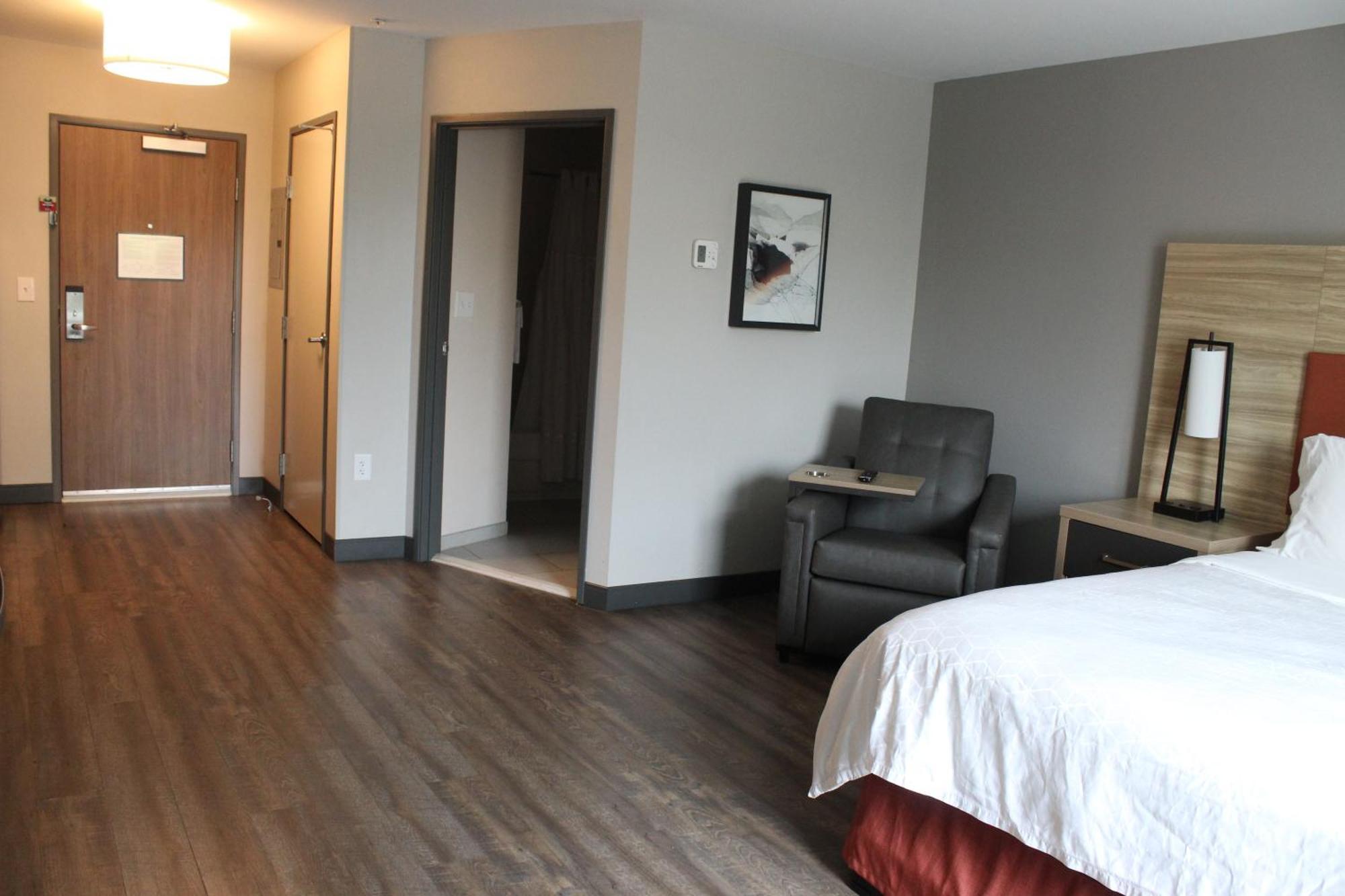 Hotel Candlewood - South By Ihg 3*