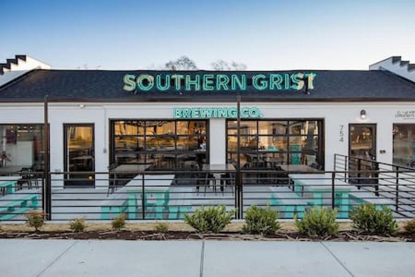 Large Patio, Rooftop Deck And Garage, 3 Miles To Broadway Holiday home Nashville