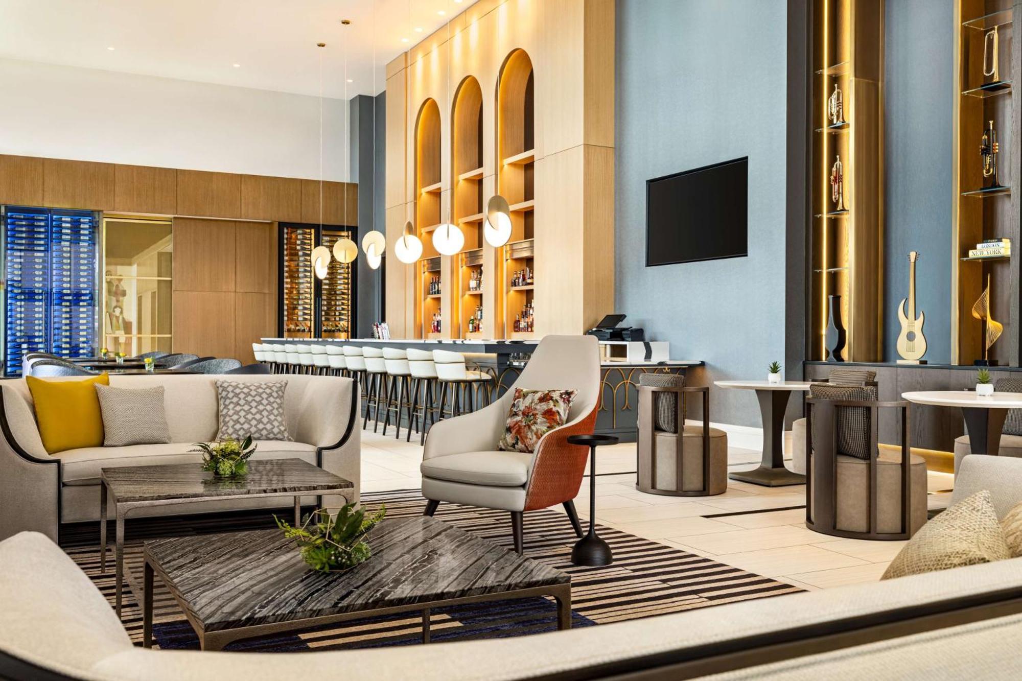 Hilton Bna Airport Terminal Hotel