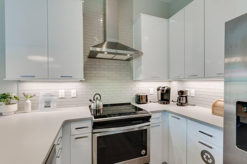 Spacious 2bd-close To Everything Apartment