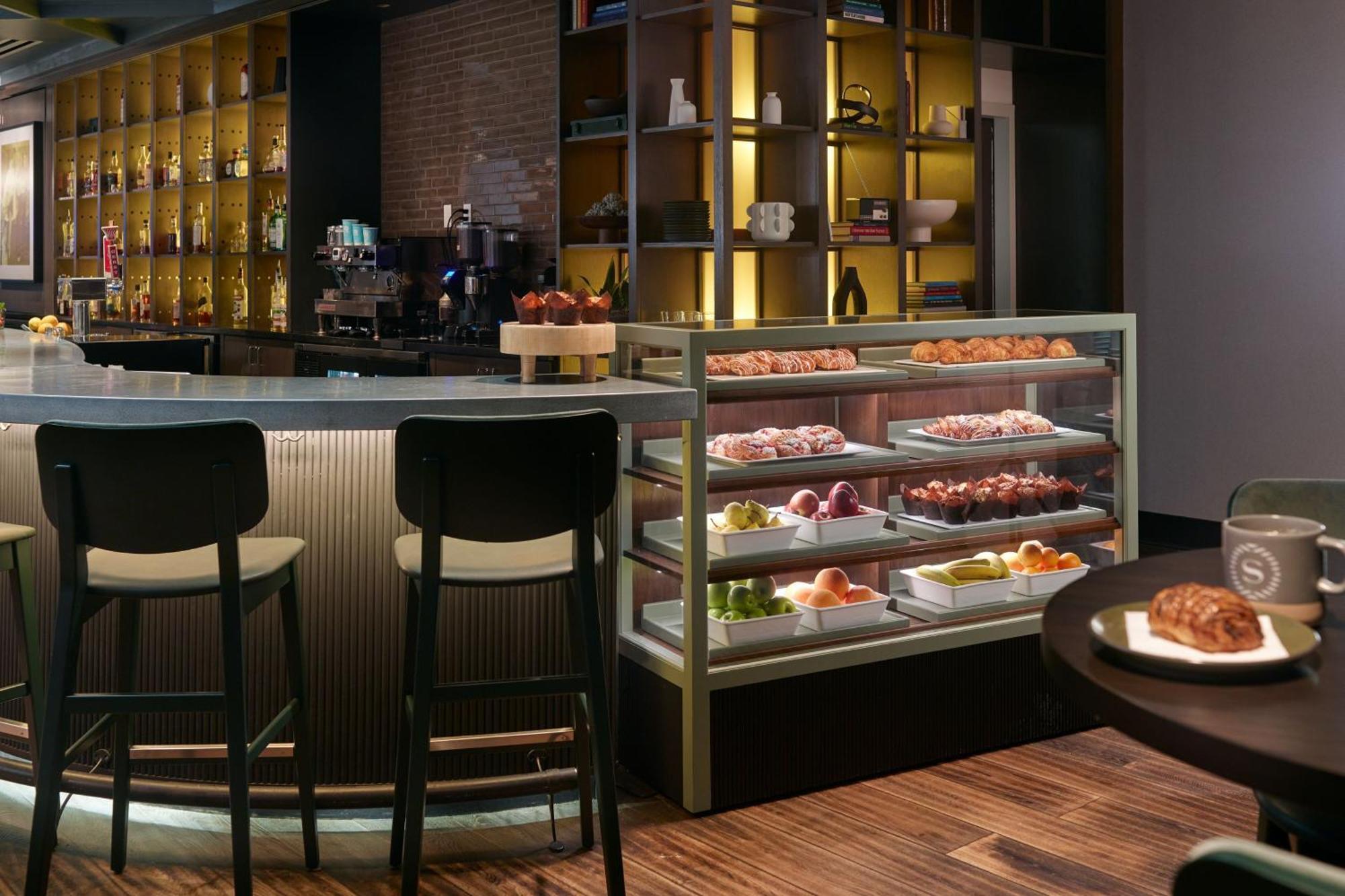 Hotel Sheraton Grand Downtown 4*