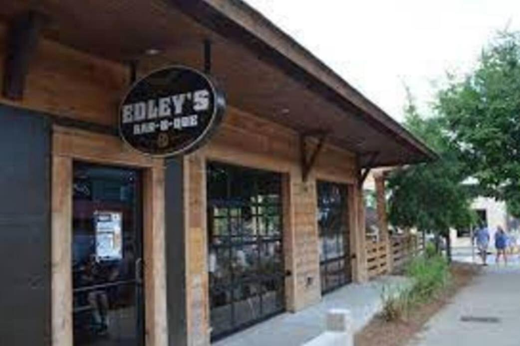 Summer End Sale Prime Location *