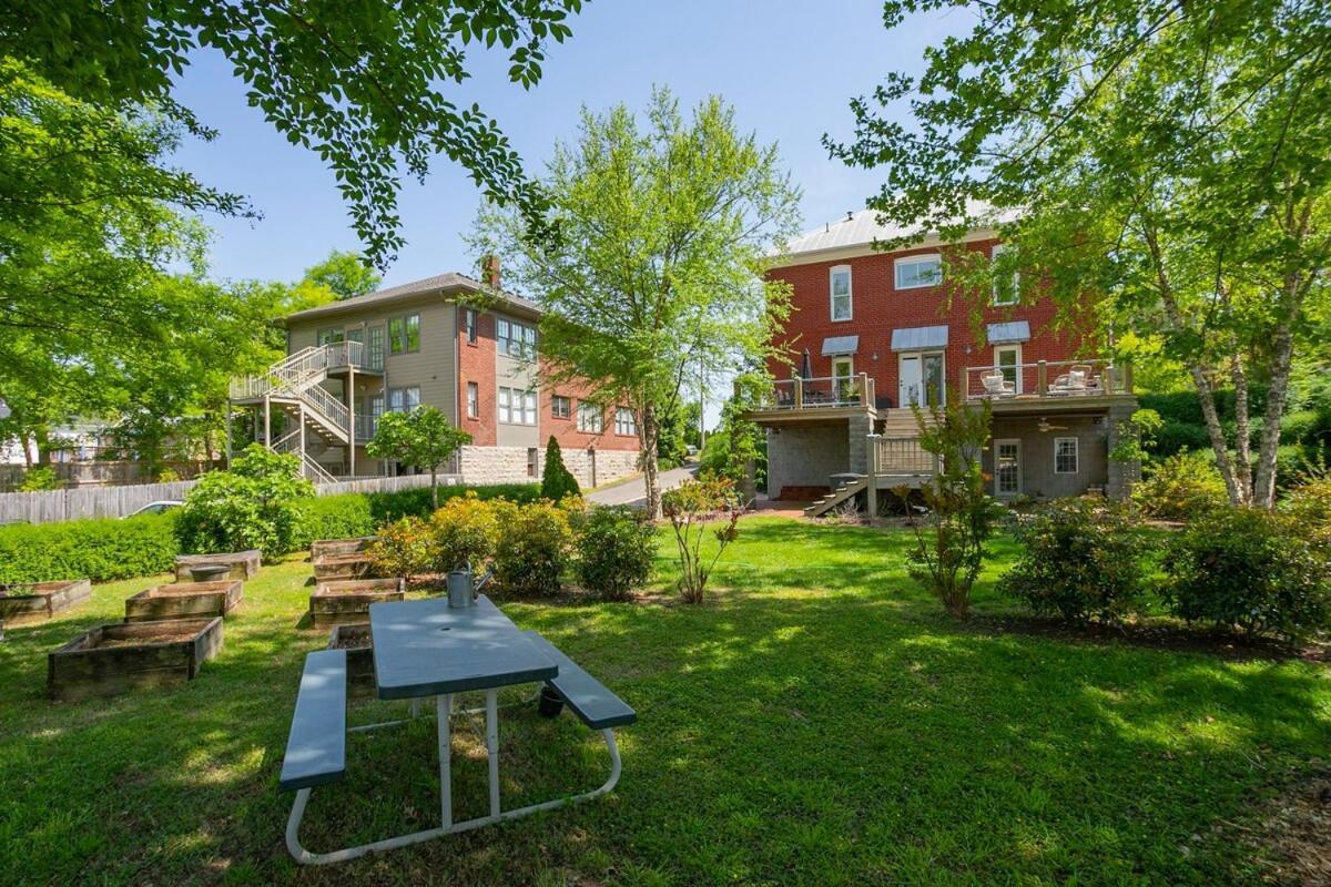 Summer End Sale Prime Location Holiday home Nashville