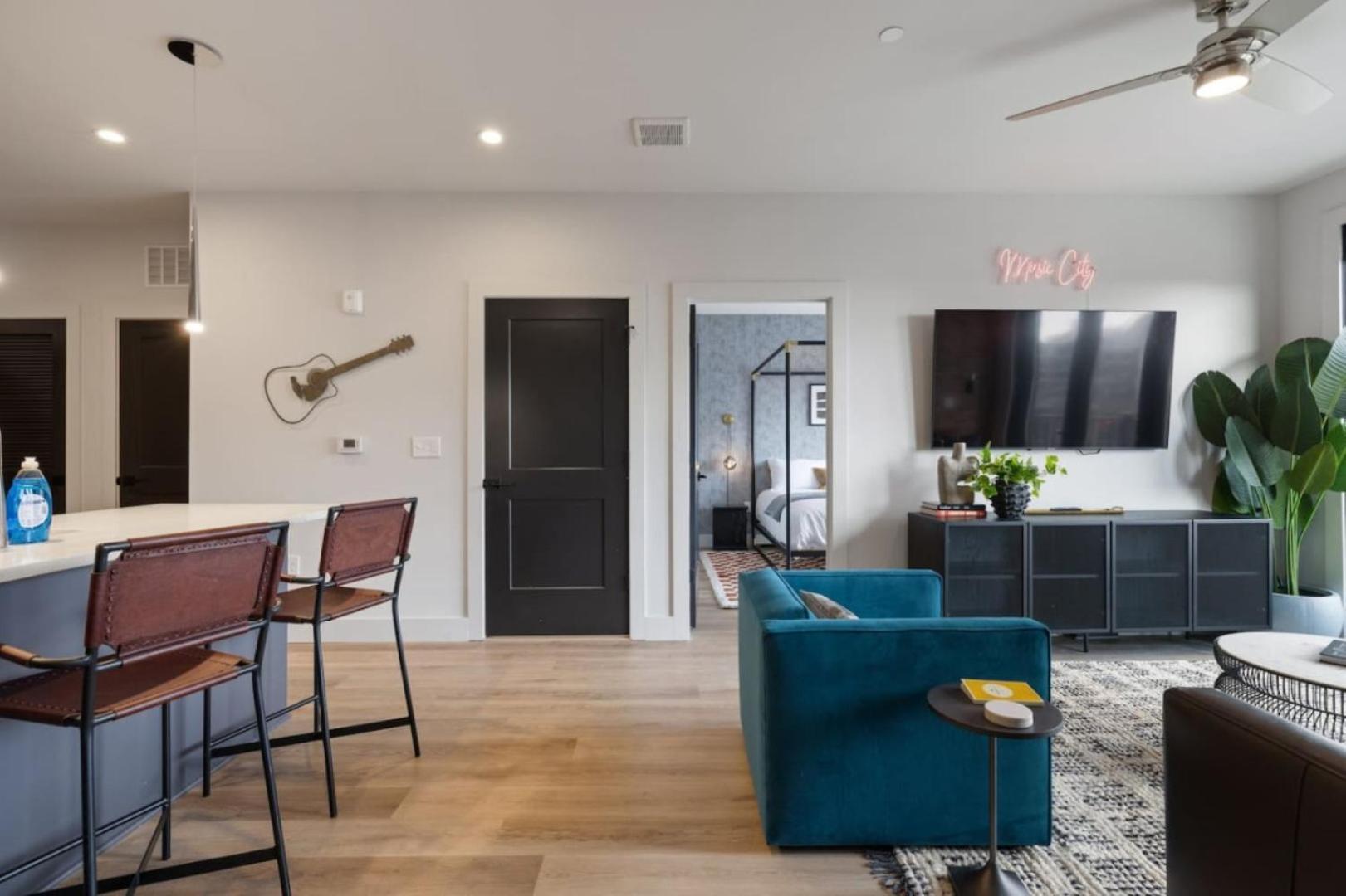 Holiday home Walk To Nightlife, Vanderbilt, Minutes To Broadway Nashville