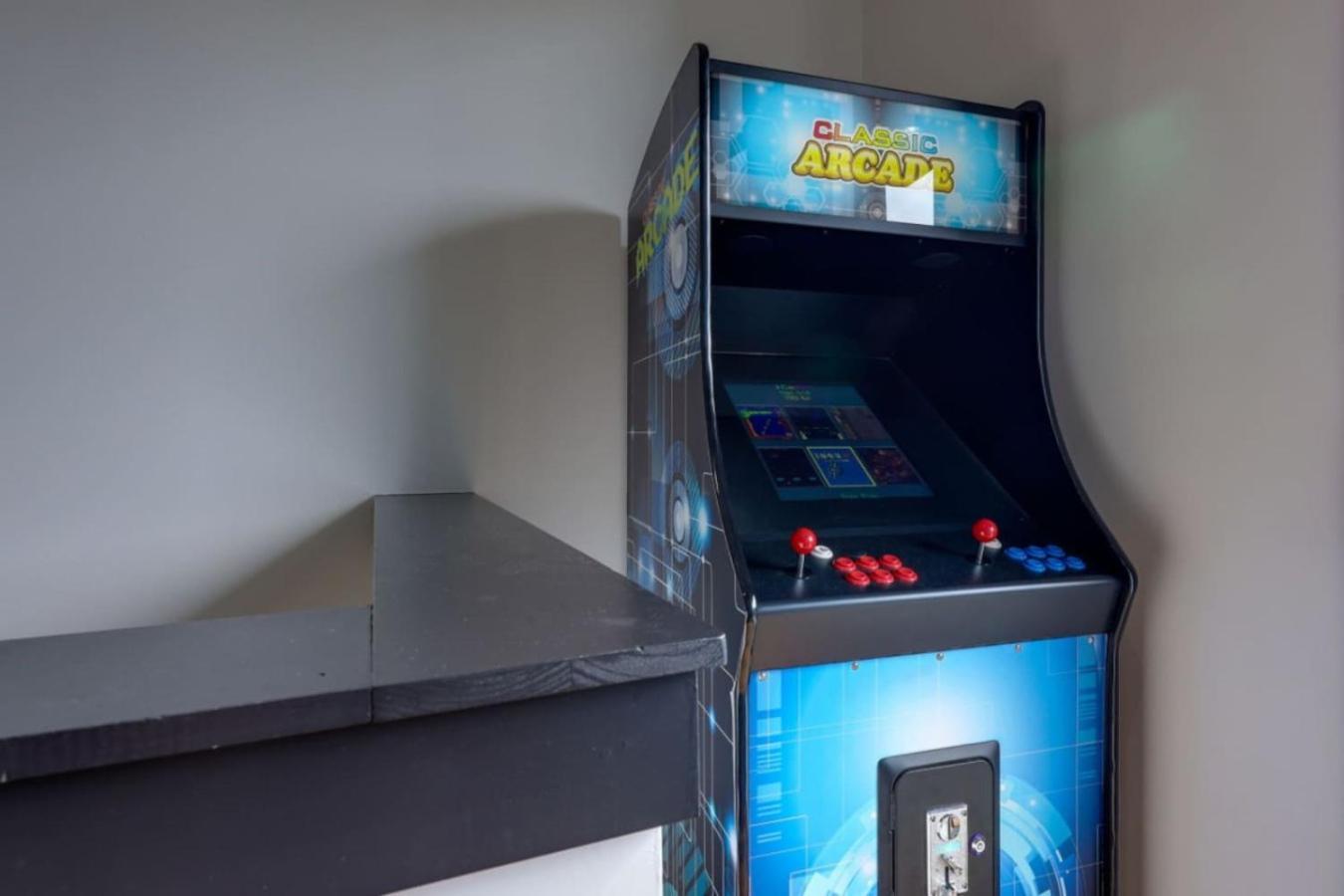 Blue Dreams 4 Bedroom 4.5 Bath With Rooftop Lounge Holiday home