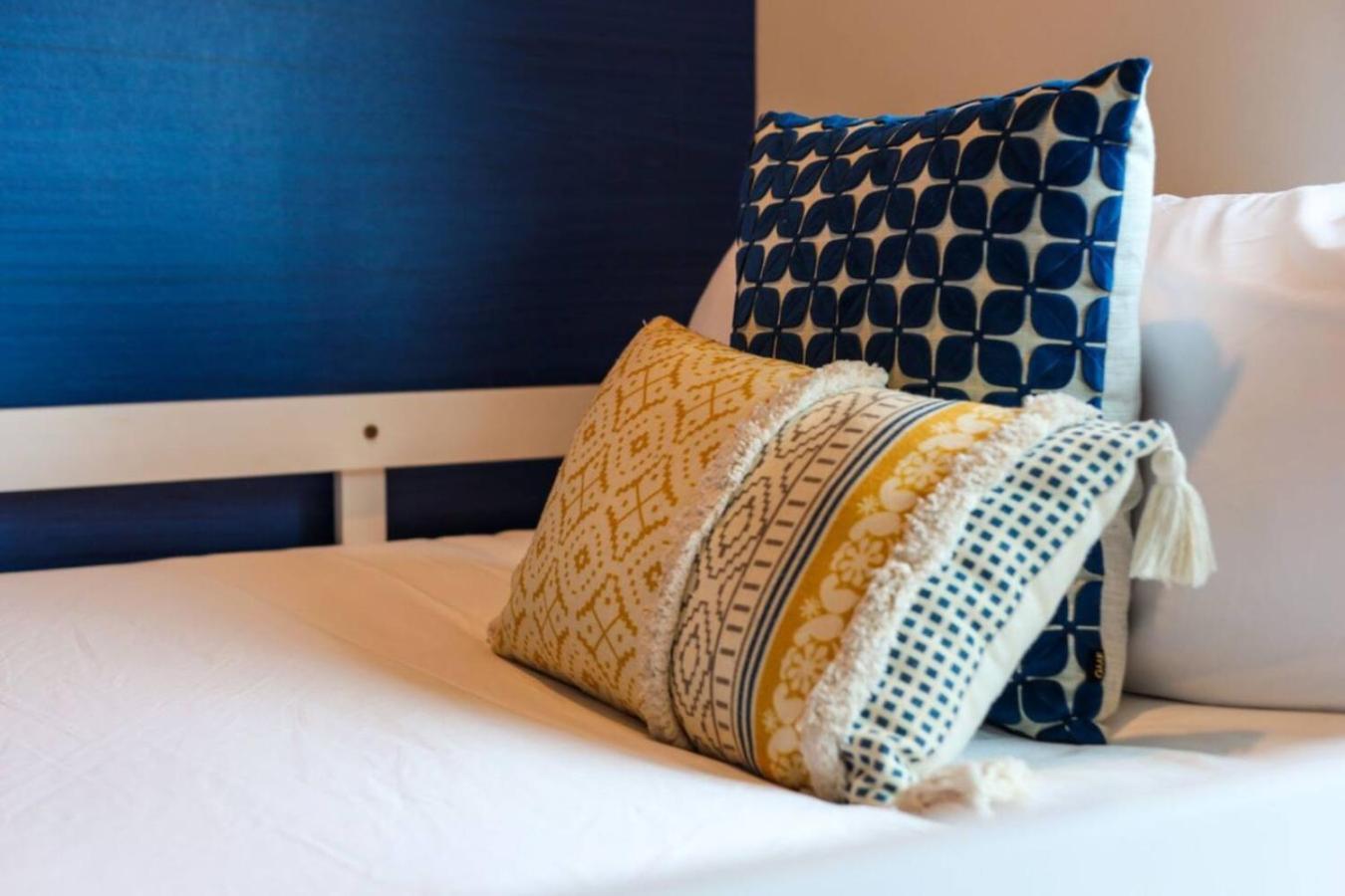 Blue Dreams 4 Bedroom 4.5 Bath With Rooftop Lounge Holiday home *