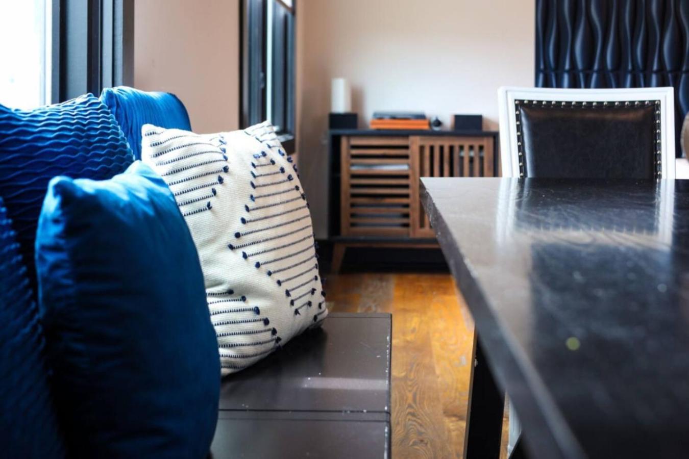 Blue Dreams 4 Bedroom 4.5 Bath With Rooftop Lounge