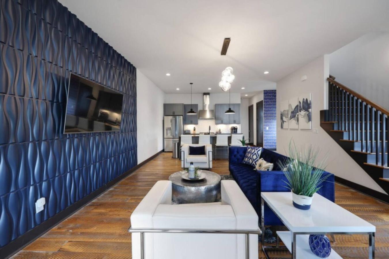 Blue Dreams 4 Bedroom 4.5 Bath With Rooftop Lounge * Nashville