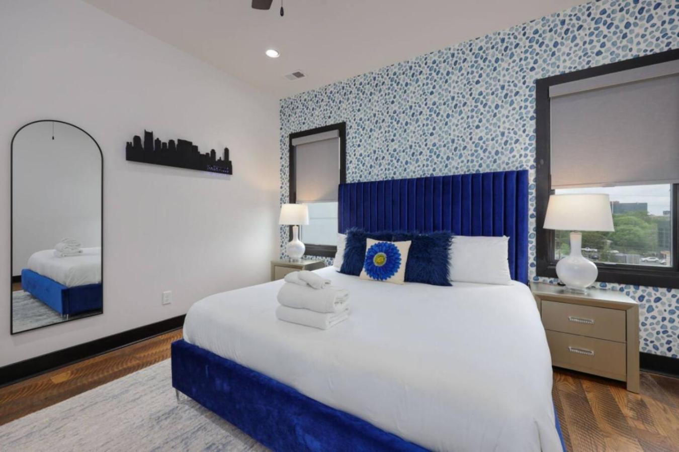 Blue Dreams 4 Bedroom 4.5 Bath With Rooftop Lounge Nashville