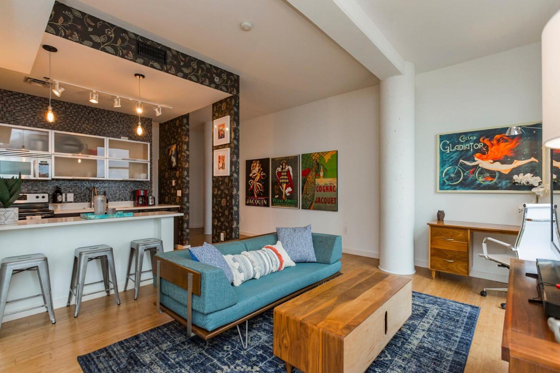 Holiday home Artsy Retreat 30day Min W Wifi Ac Parking Tv Furnished Rooftop 3455 Nashville