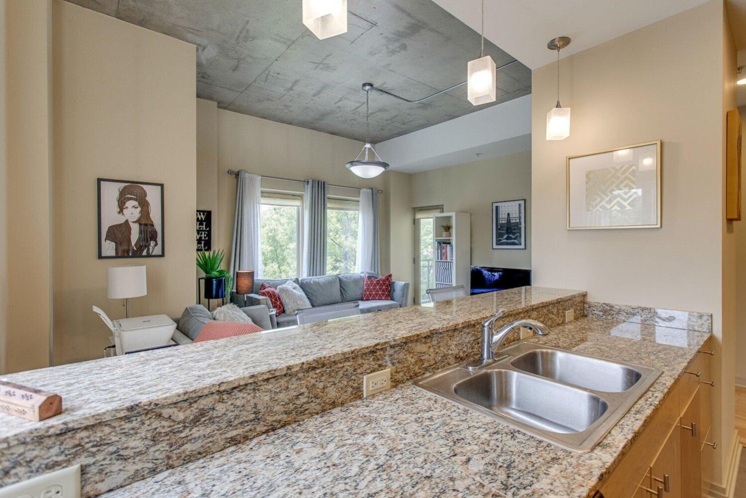 Vandy 18th St- Across From Vanderbilt - Furnished 1br * Nashville