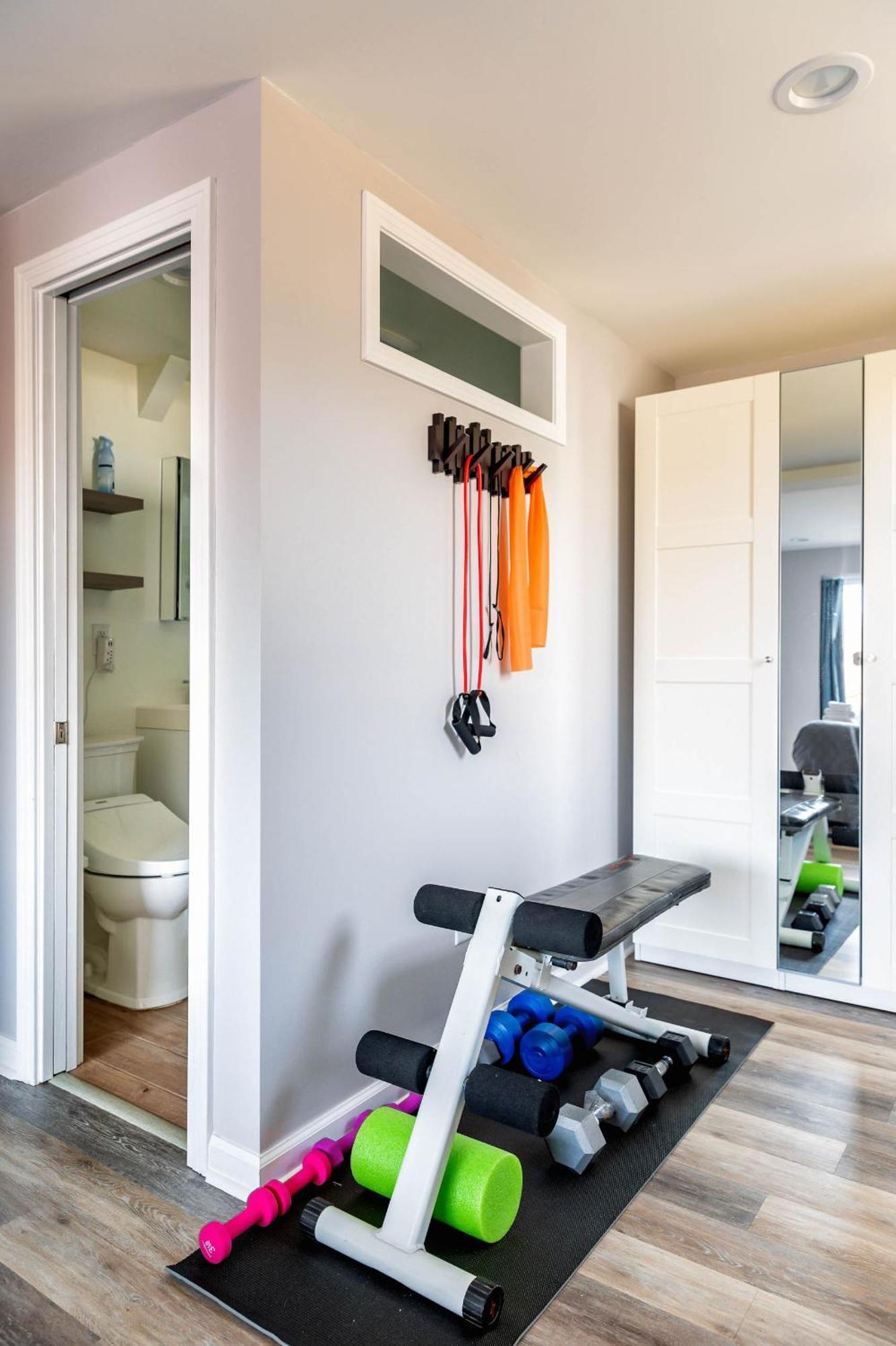 Private Haven - Minutes To Broadway, Bna