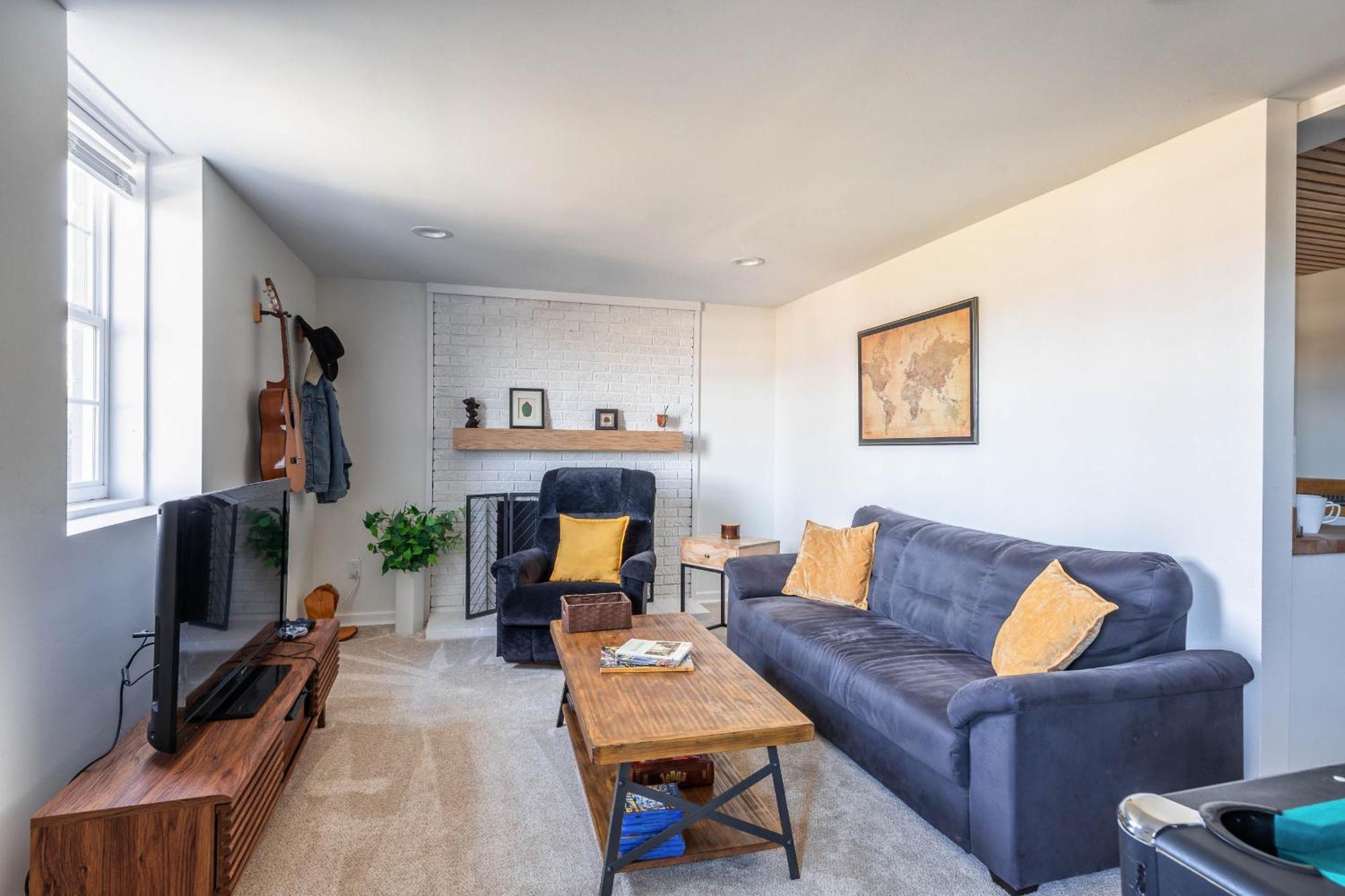 Private Haven - Minutes To Broadway, Bna Apartment