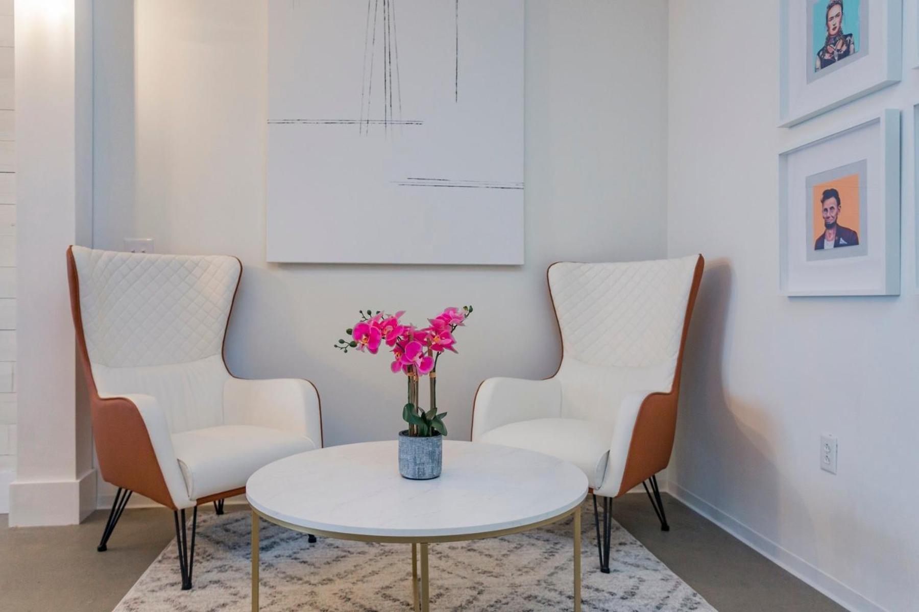 5m412- Sophisticated 1br *