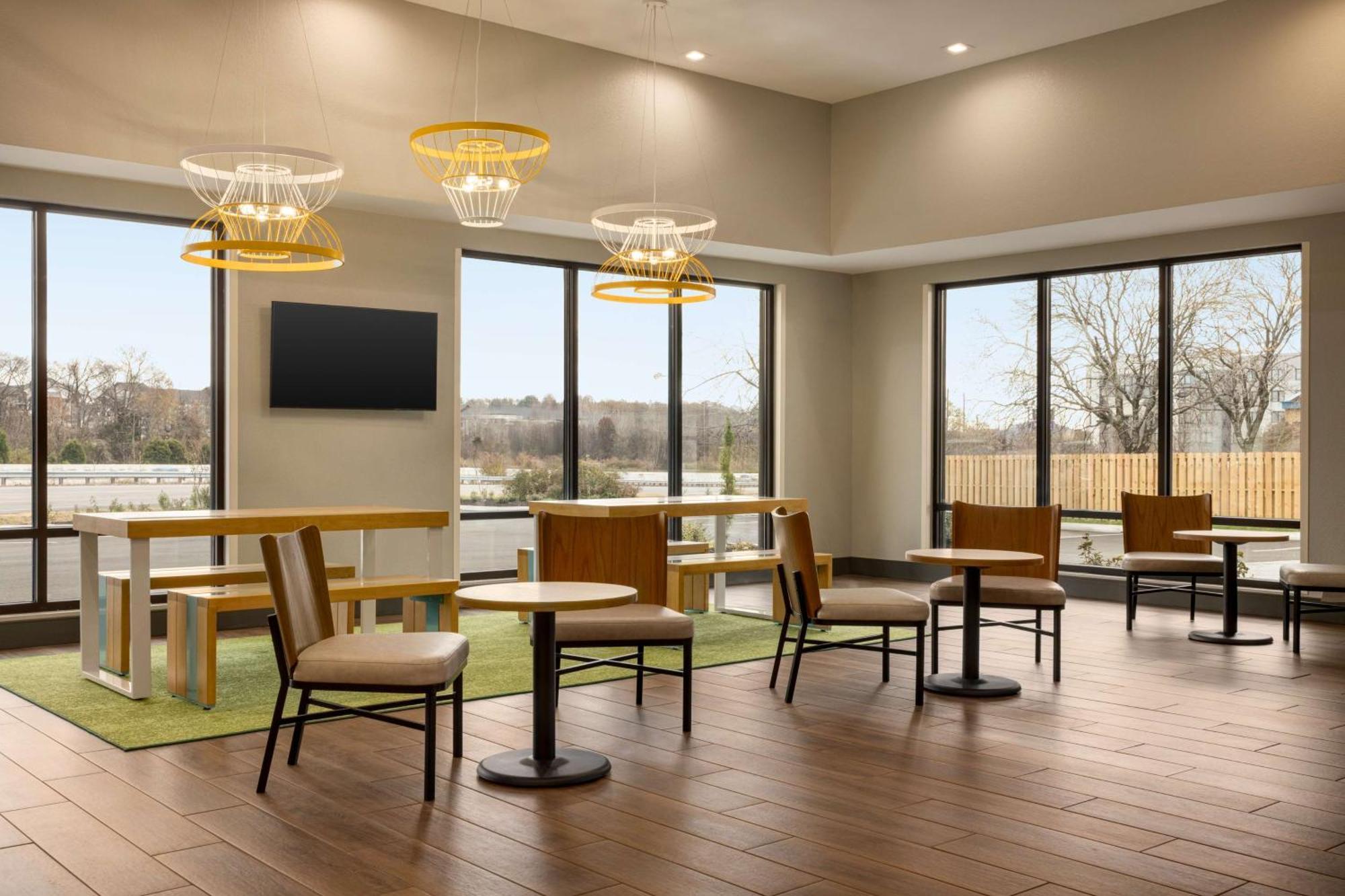 Spark By Hilton At Opryland Hotel