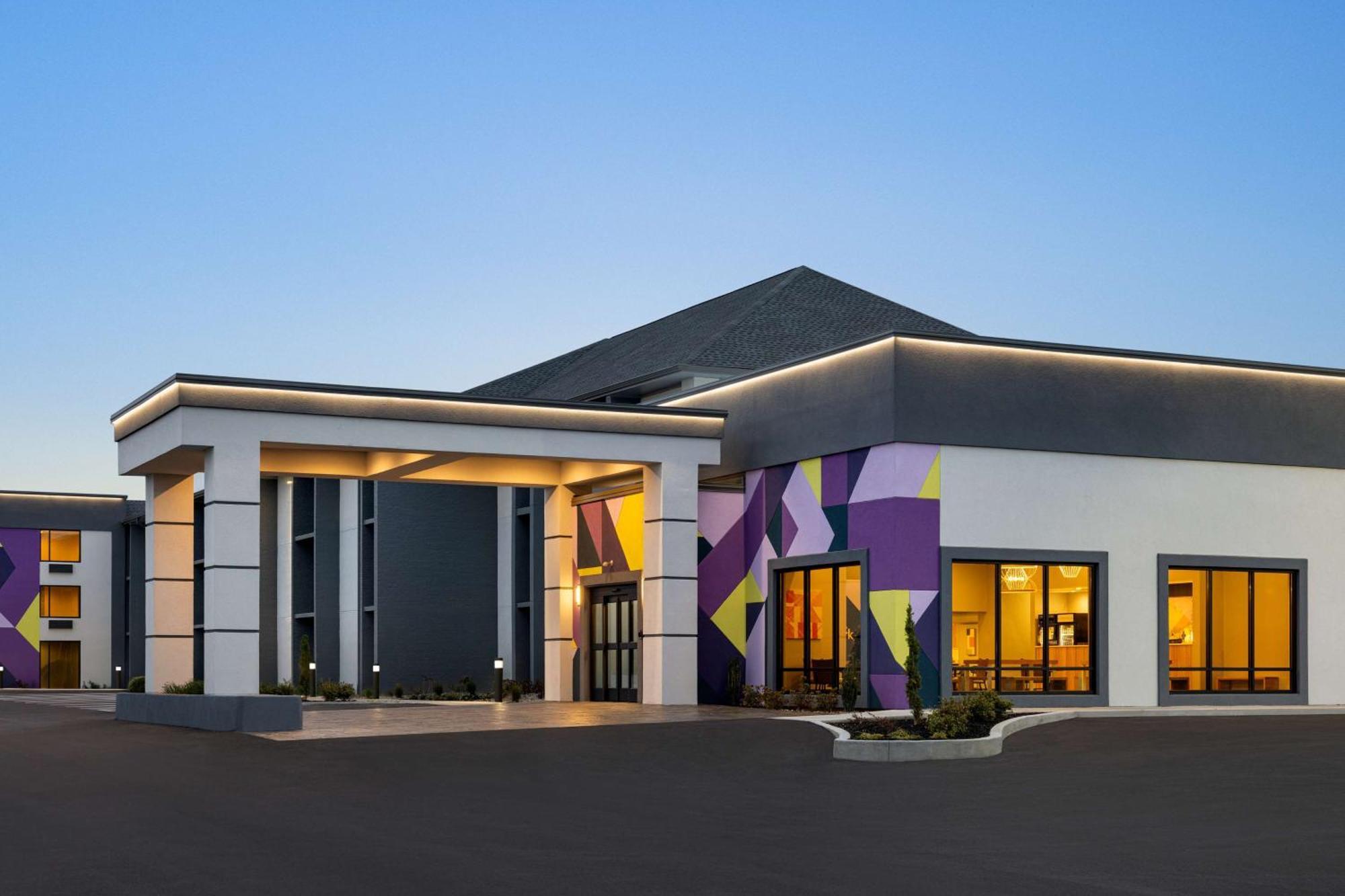 Spark By Hilton At Opryland 3*