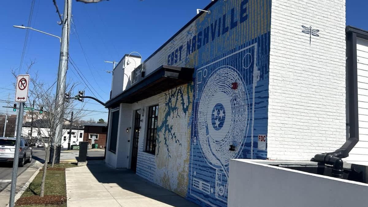 Hip East Music Food & Fun Nearby Holiday home *