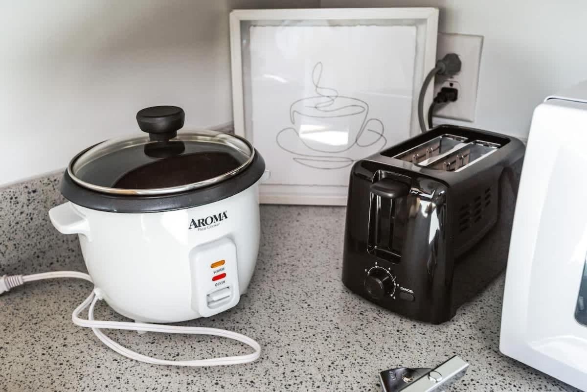 Hip East Music Food & Fun Nearby Holiday home