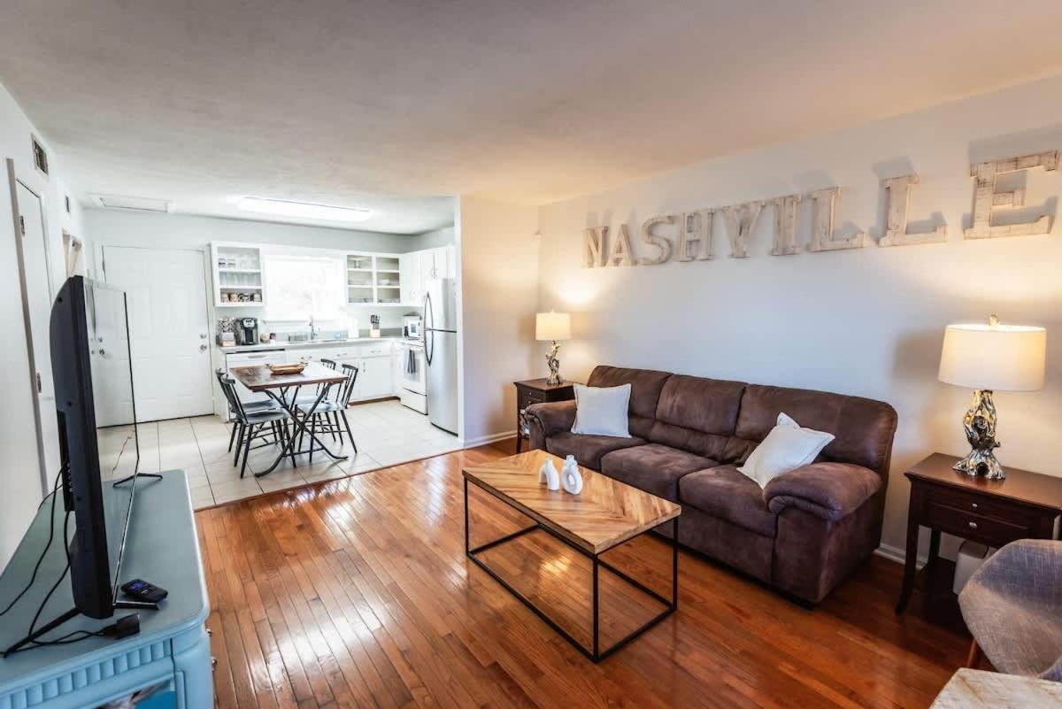 Hip East Music Food & Fun Nearby Holiday home